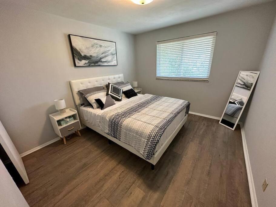 Appartamento Cozy Apt Near Downtown Dayton Esterno foto
