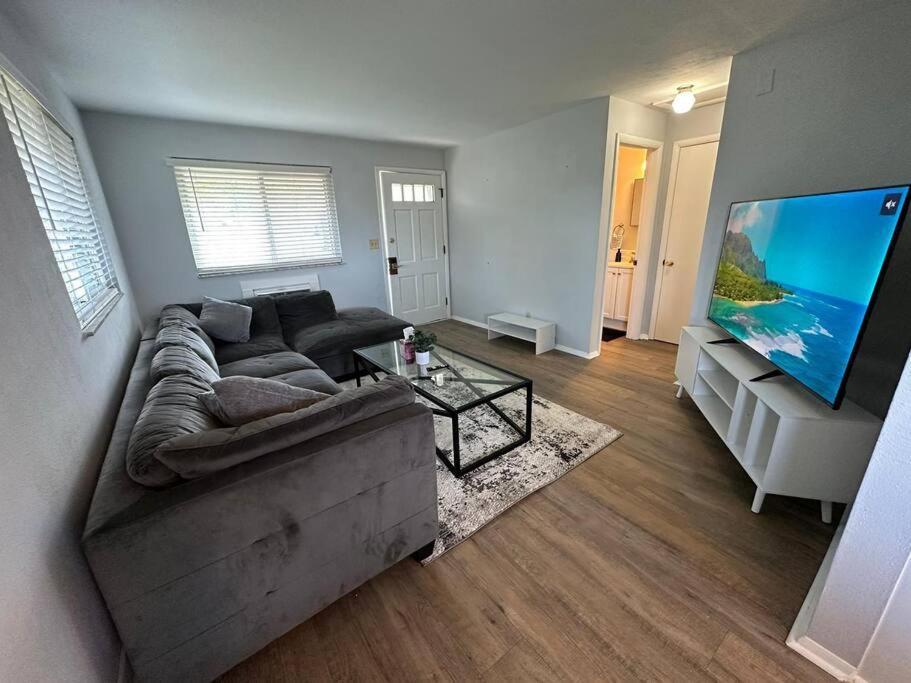 Appartamento Cozy Apt Near Downtown Dayton Esterno foto